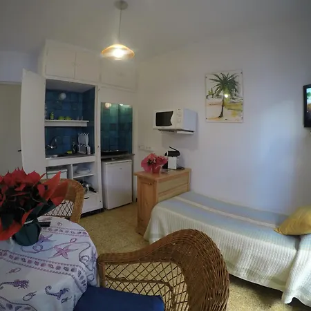 Montserrat Apartment