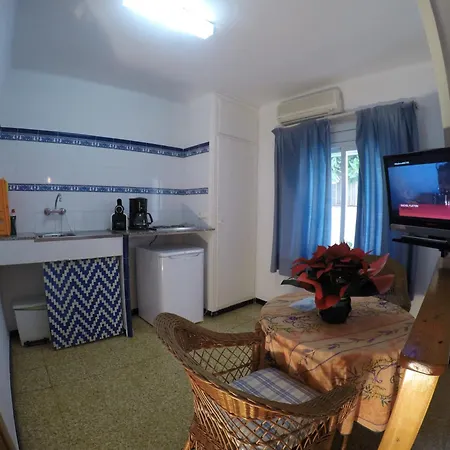 Montserrat 公寓 锡切斯