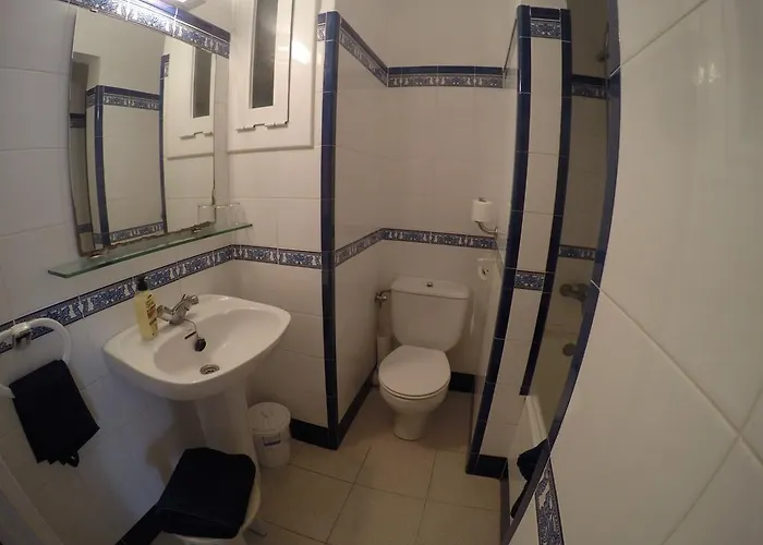 Montserrat シッチェス